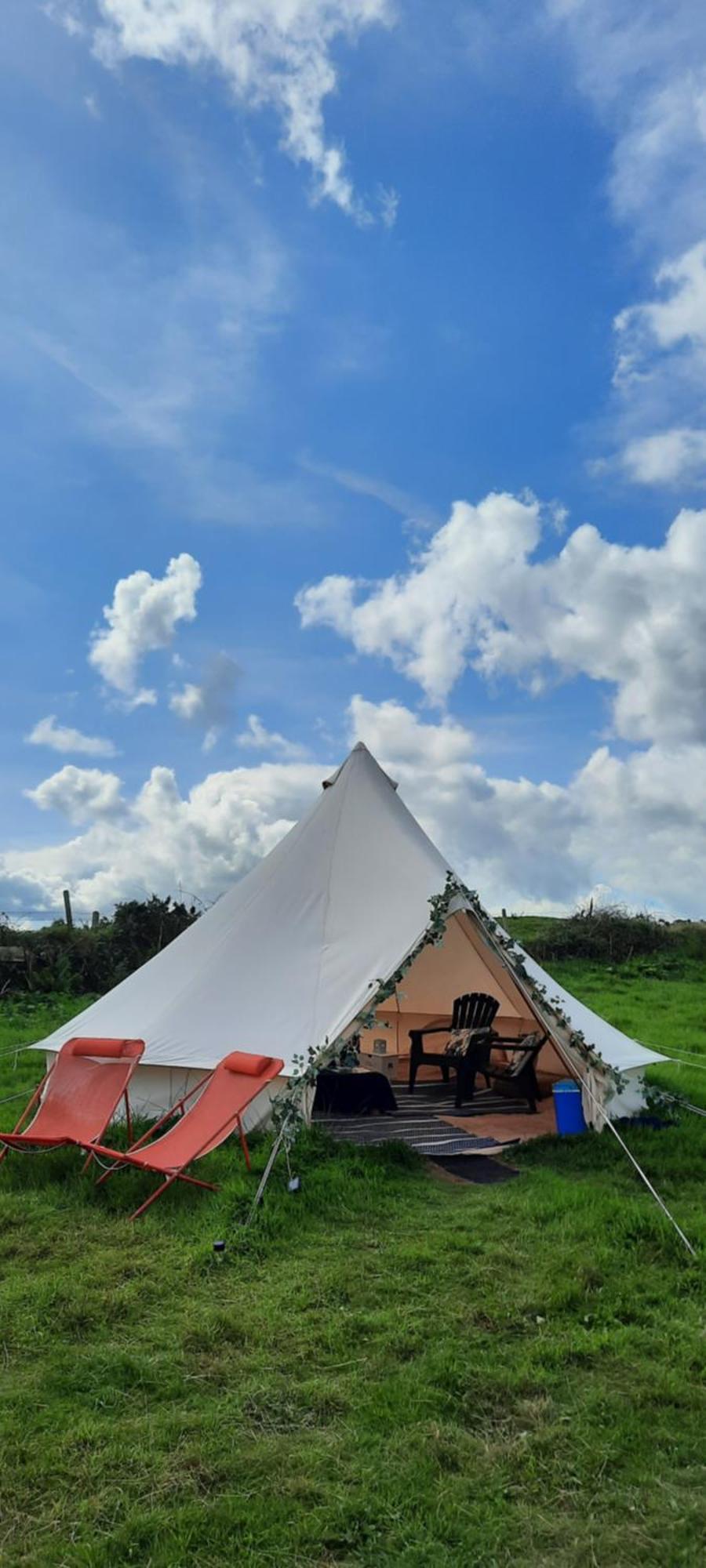 Summit Camping Kit Hill Cornwall Panoramic Views Grass Pitch From 15Pn Or Bella Bell Tent 75Pn Callington Luaran gambar